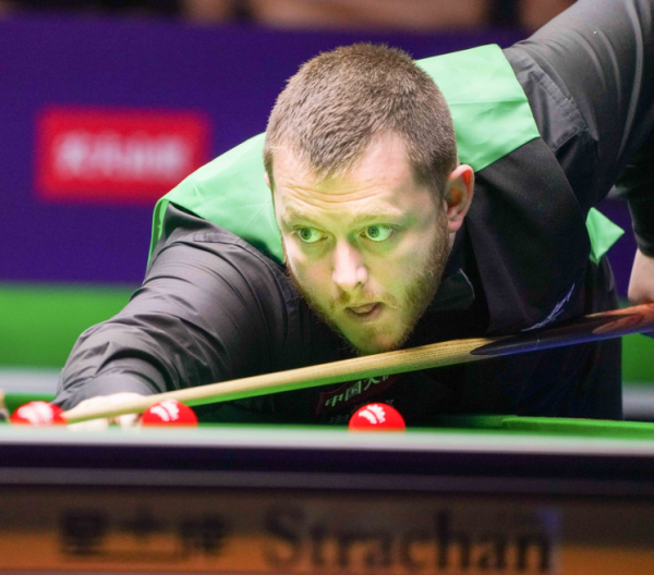 更加谨慎 更加谨慎