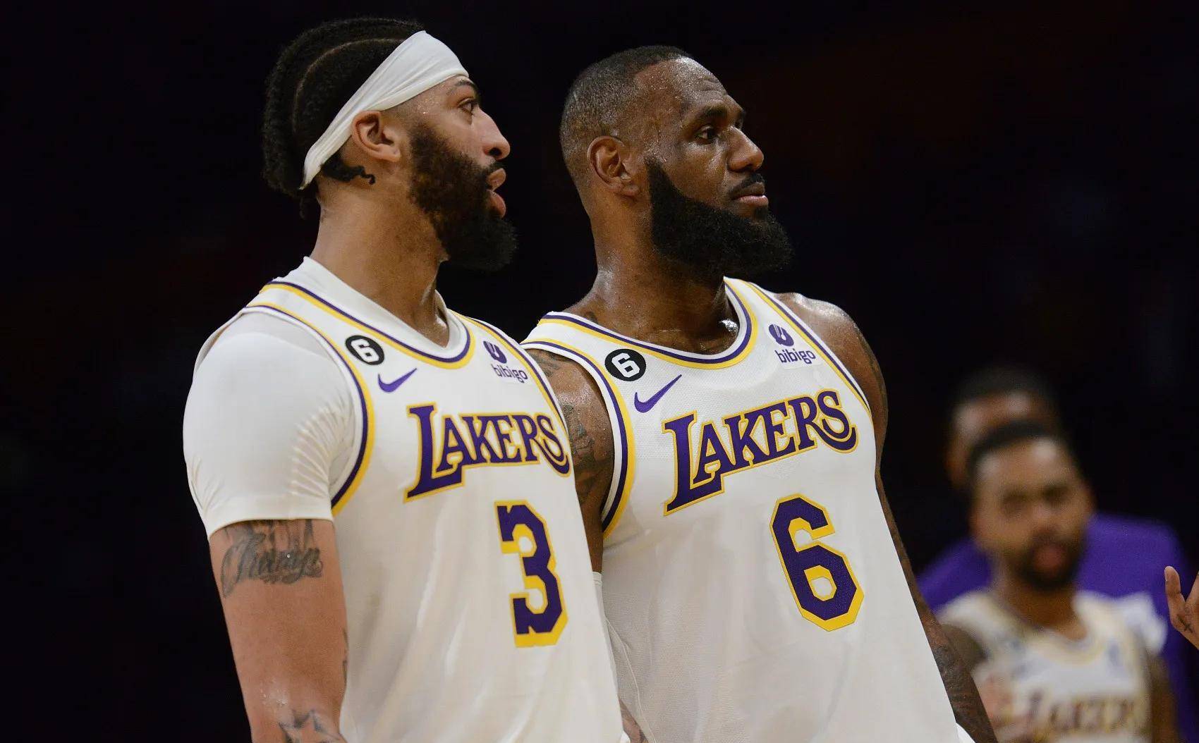 除此之外 除此之外